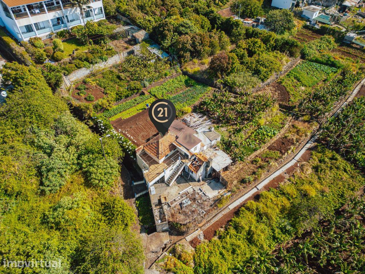 Moradia Tradicional com Terreno em Água de Pena – Machico - Grande imagem: 4/18