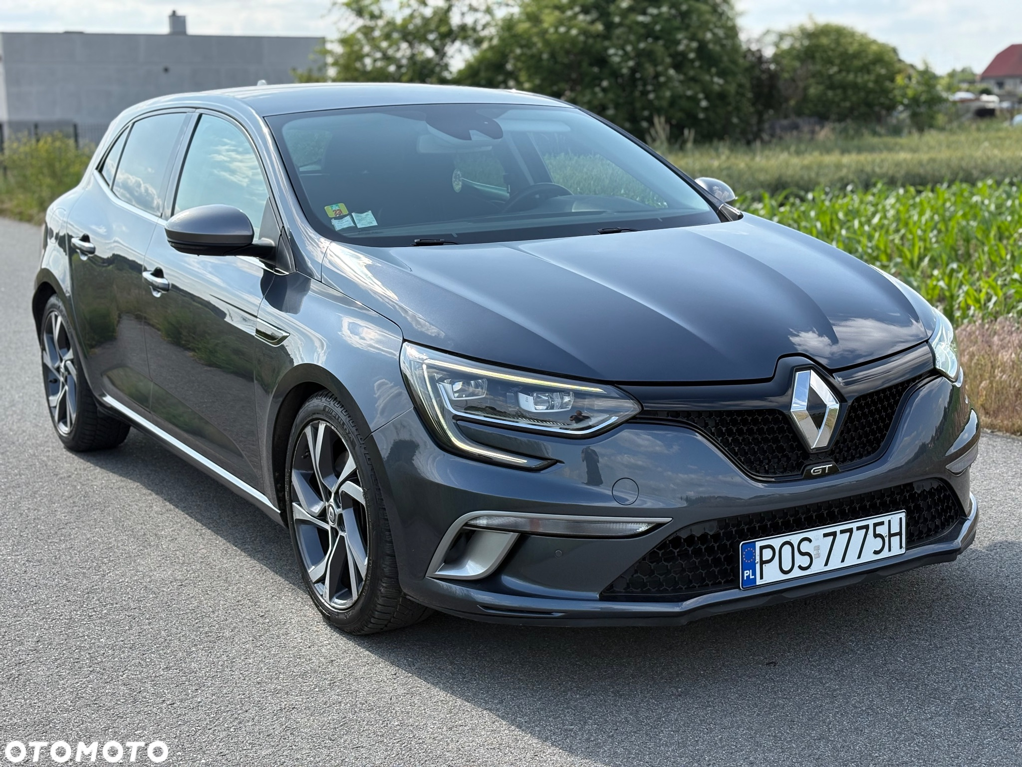 Renault Megane ENERGY TCe 205 EDC GT - 3