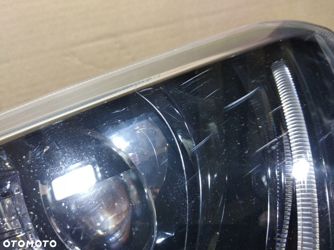 Skoda SuperB 3 III 3V0 lampa lewa przednia przód - 3