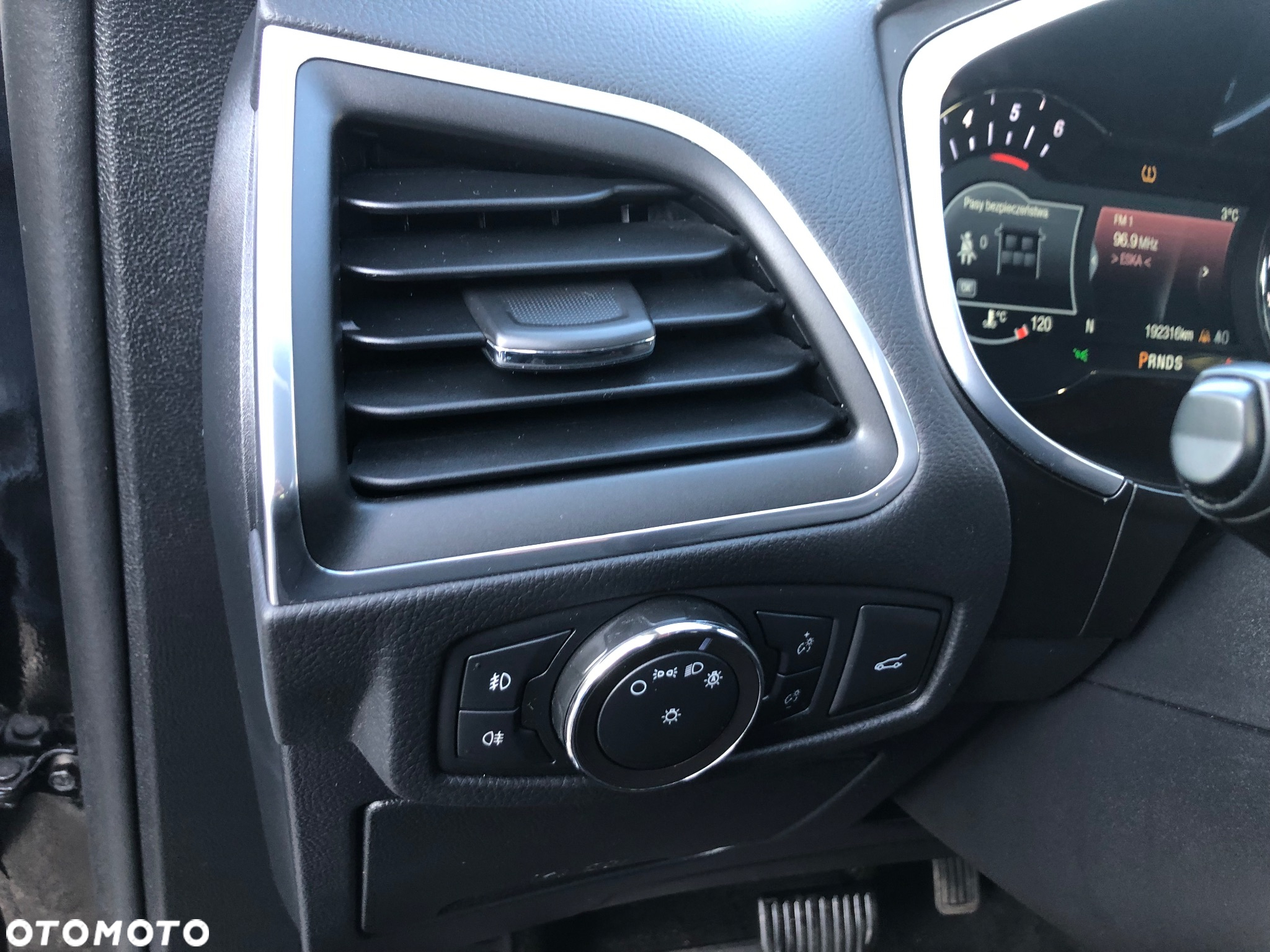 Ford S-Max 2.0 EcoBlue Titanium - 22