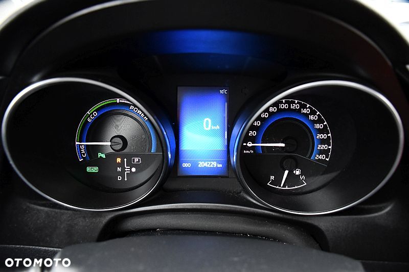 Toyota Auris Hybrid 135 Prestige - 36