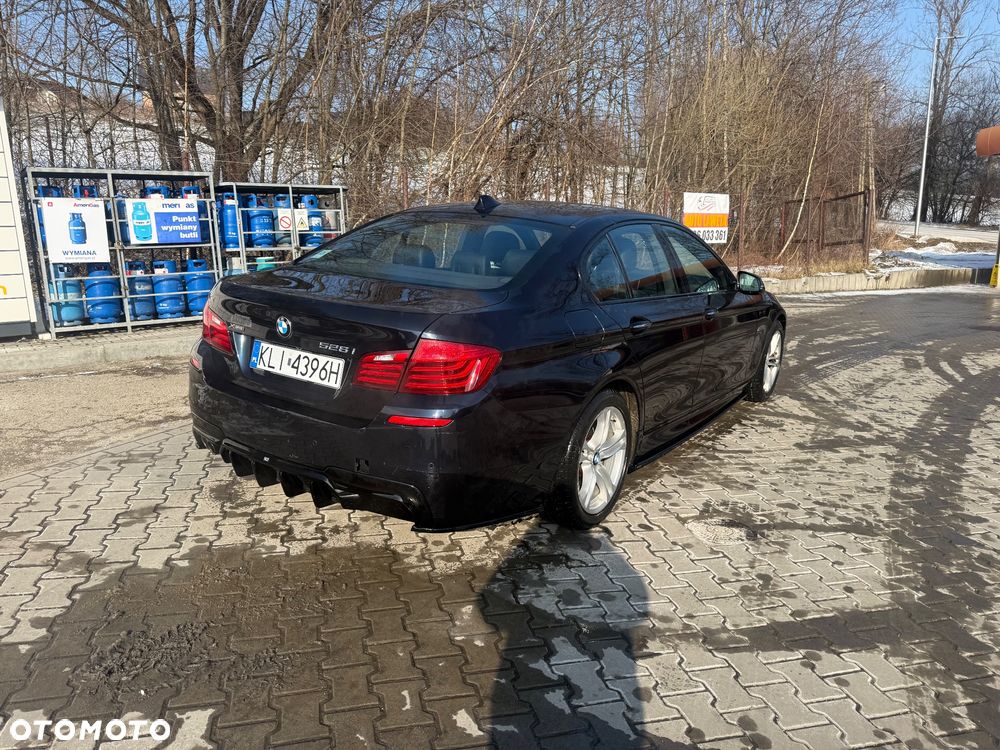 BMW Seria 5 528i xDrive - 6