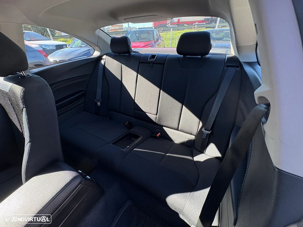 BMW 218 d Coupe - 10