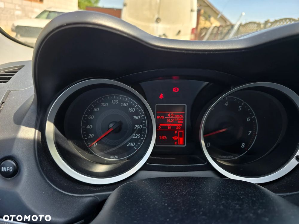 Mitsubishi Lancer 1.8 Intense - 24