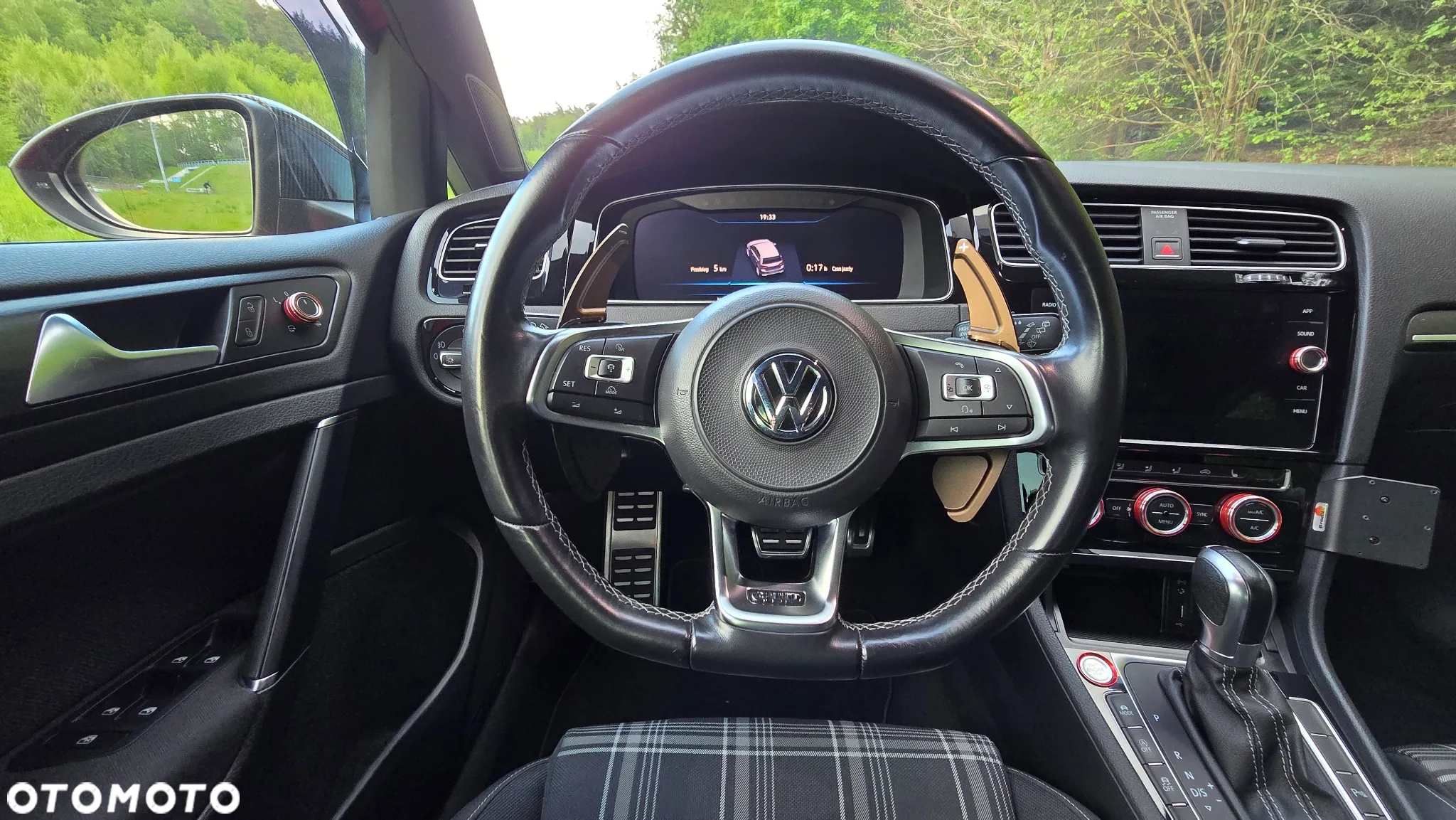 Volkswagen Golf VII 2.0 TDI BMT GTD DSG - 25
