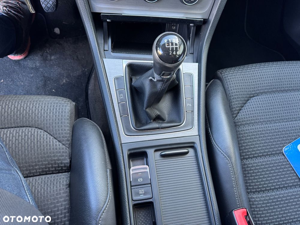 Volkswagen Golf 2.0 TDI BlueMotion Technology Lounge - 14