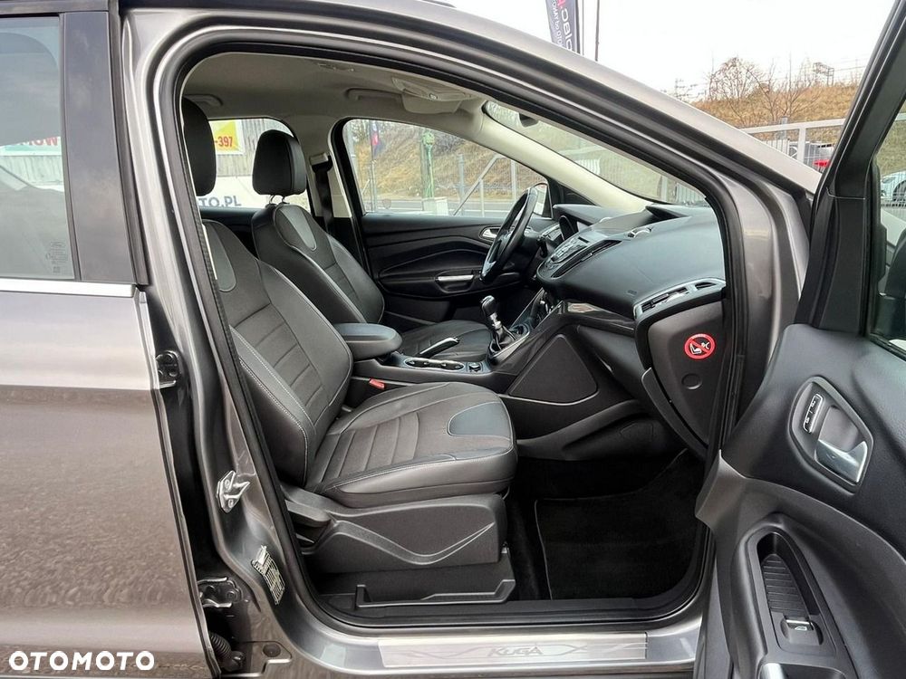 Ford Kuga 1.6 EcoBoost 2x4 Titanium - 8