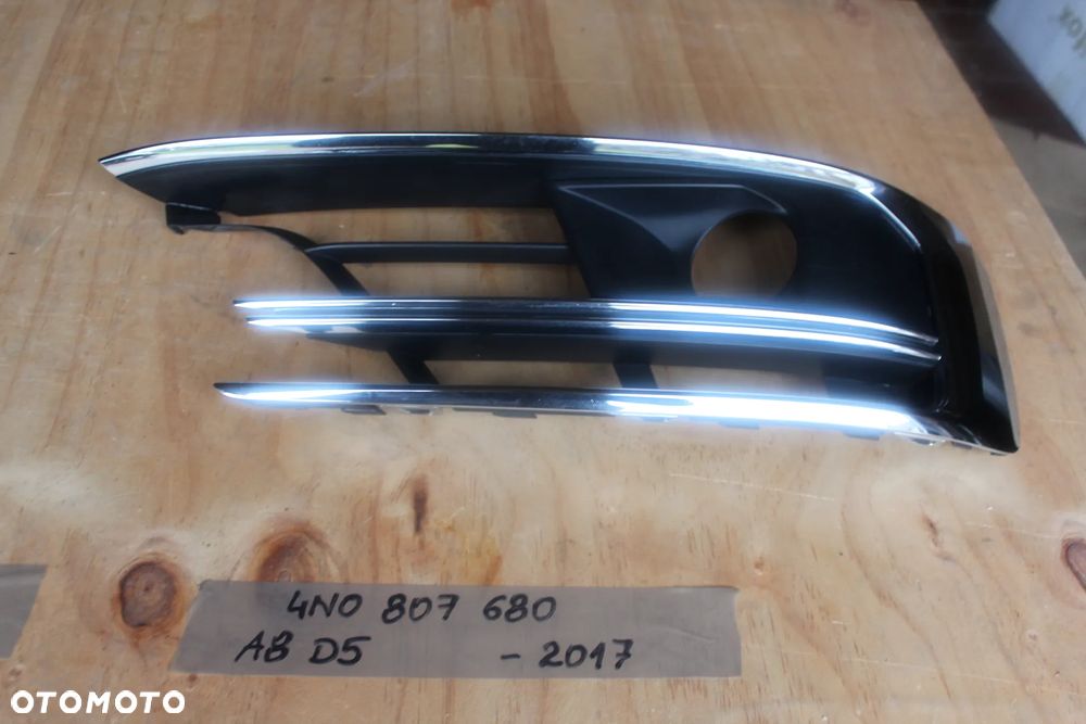 KRATKA ZDERZAKA PRAWA AUDI A8 D5 4N0807680 2018 - 2