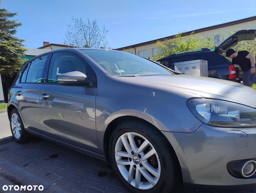 Volkswagen Golf VI 1.6 TDI Comfortline - 10