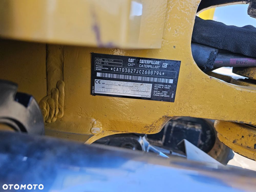 Caterpillar 302.7 - 18