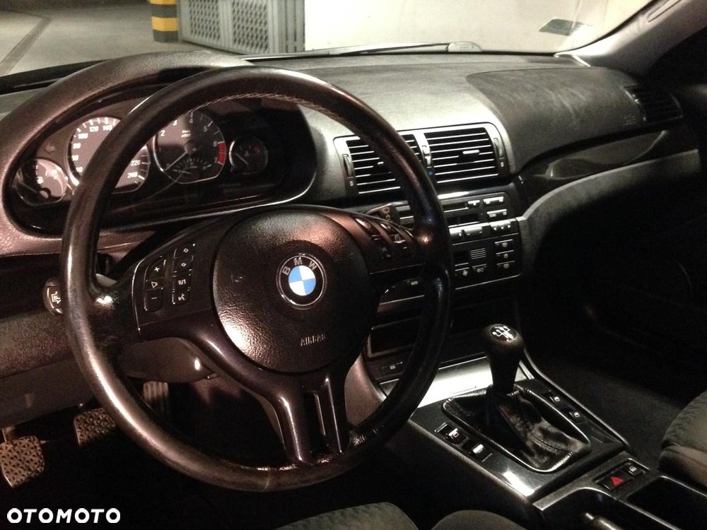 BMW Seria 3 2001 photo 3