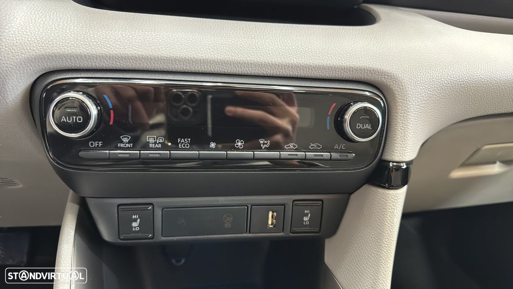 Toyota Yaris 1.5 HDF Luxury - 18