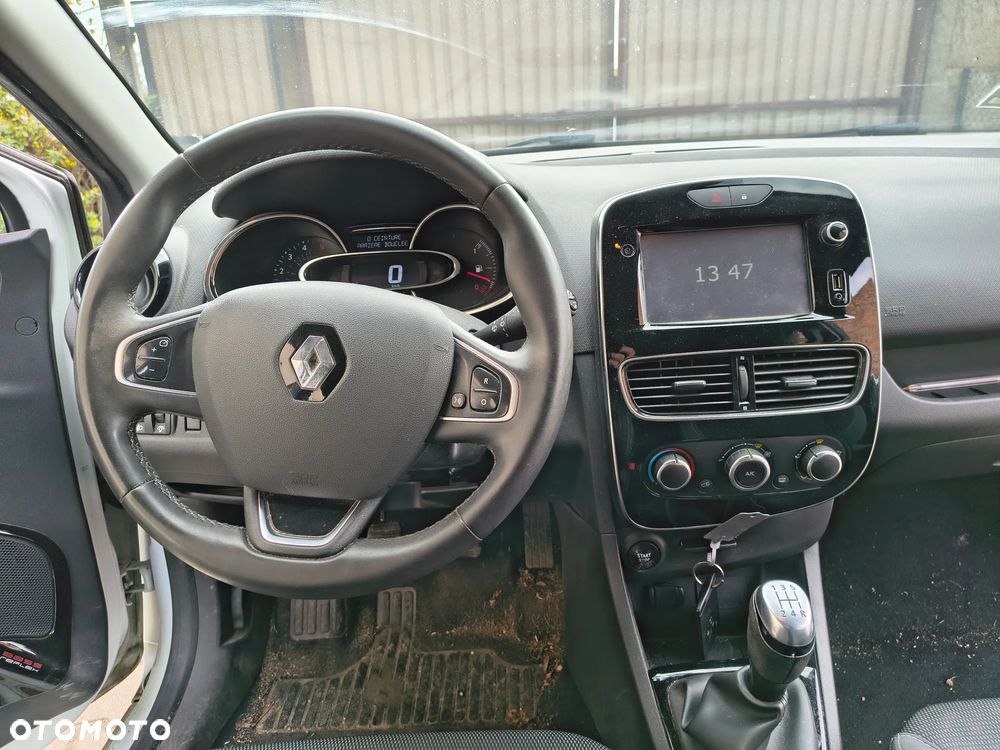 Renault Clio - 18