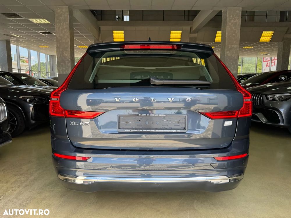 Volvo XC 60 T6 AWD Recharge Geartronic Inscription - 9