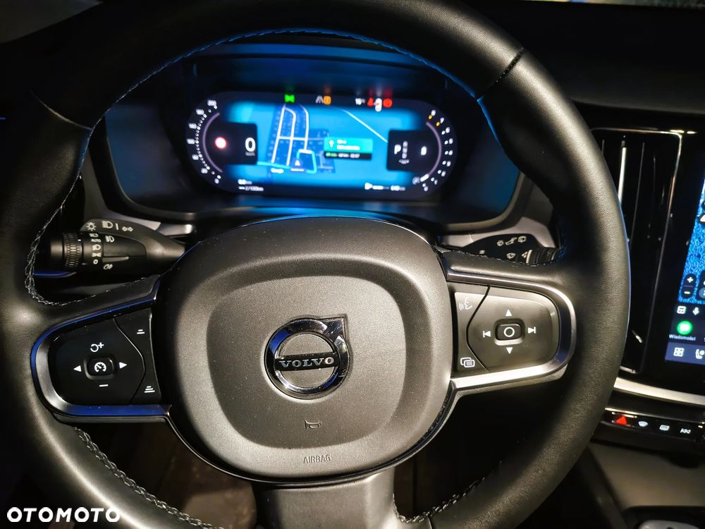 Volvo V60 B3 B Essential - 16