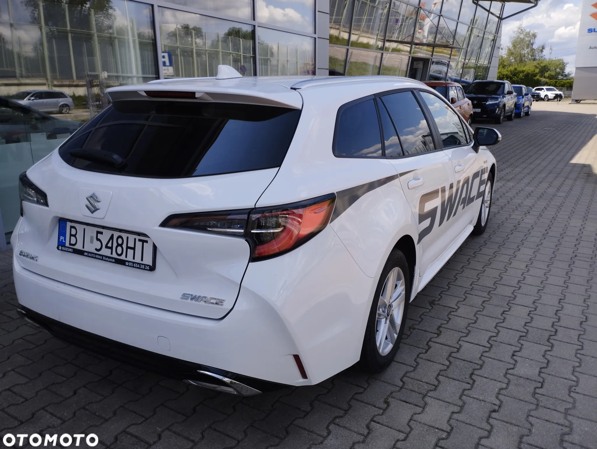 Suzuki Swace 1.8 Hybrid Premium Plus CVT - 28