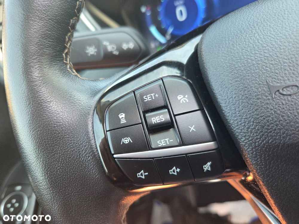 Ford Kuga 2.0 EcoBoost 4x4 Titanium - 21