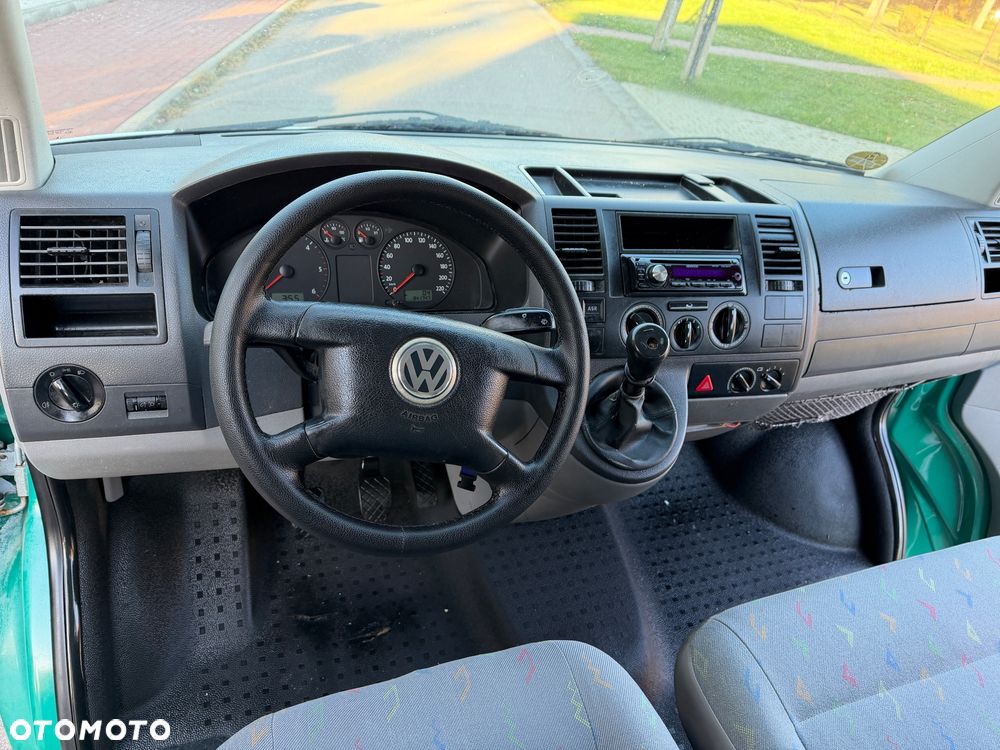 Volkswagen Transporter - 30