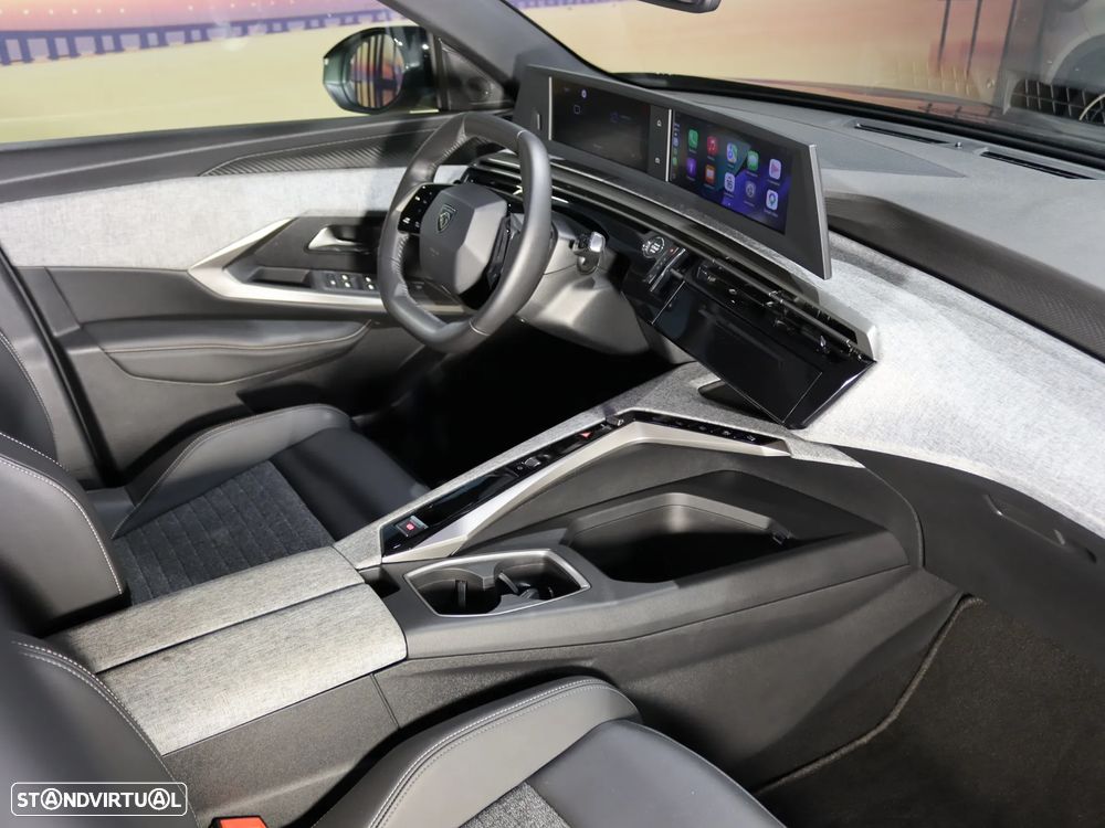 Peugeot 5008 1.2 Hybrid Allure Pack e-DCS6 - 18