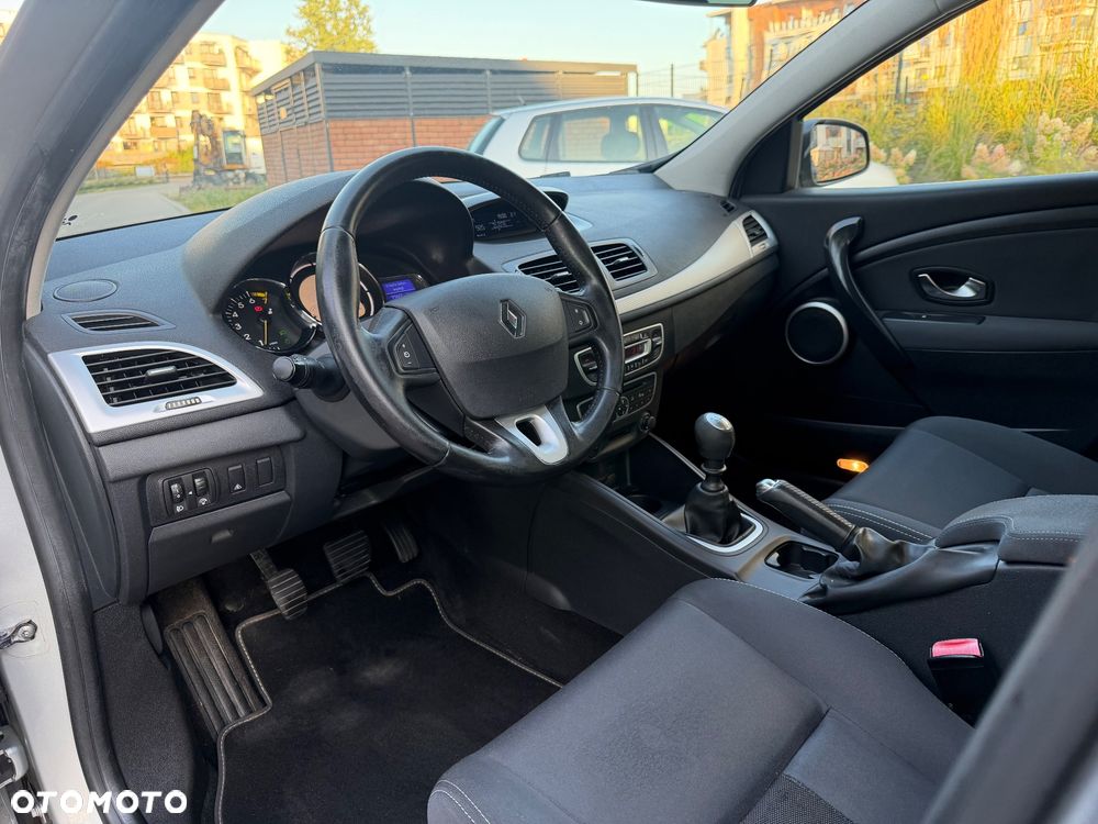 Renault Megane 1.6 16V 110 LIMITED - 10