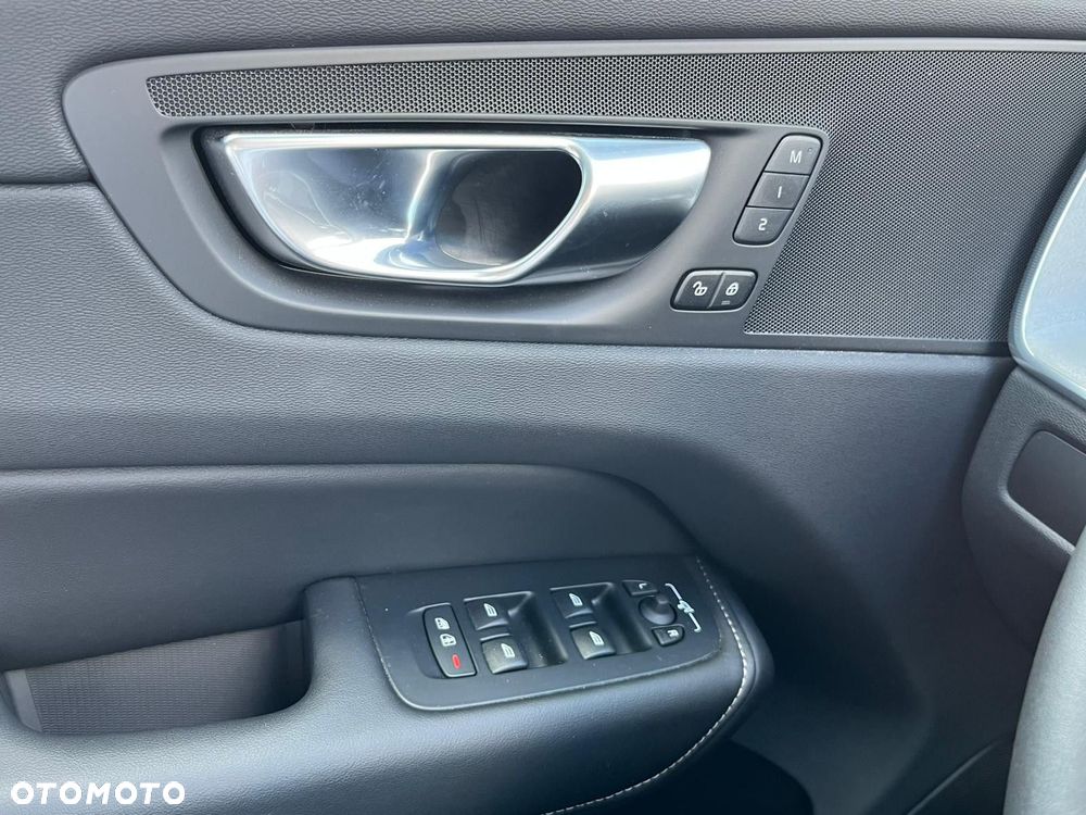 Volvo XC 60 - 13