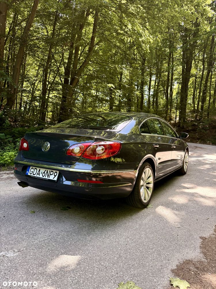 Volkswagen Passat 2.0 TDI DPF Comfortline - 6