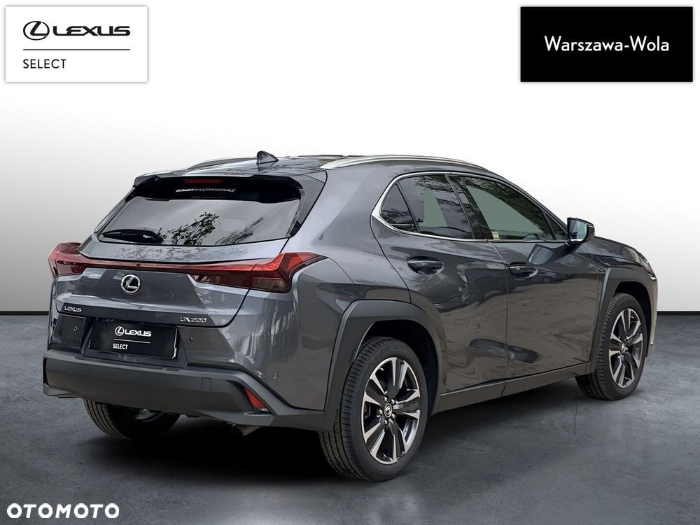 Lexus UX - 5