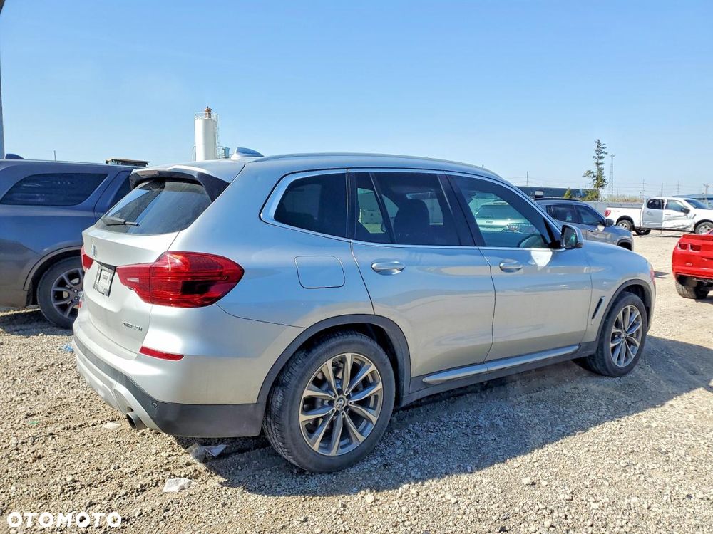 BMW X3 xDrive20i GPF Luxury Line - 3
