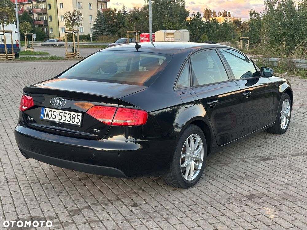 Audi A4 - 4
