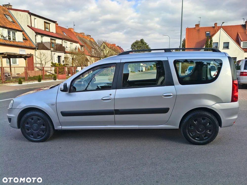 Dacia Logan 1.6 16V Laureate - 4
