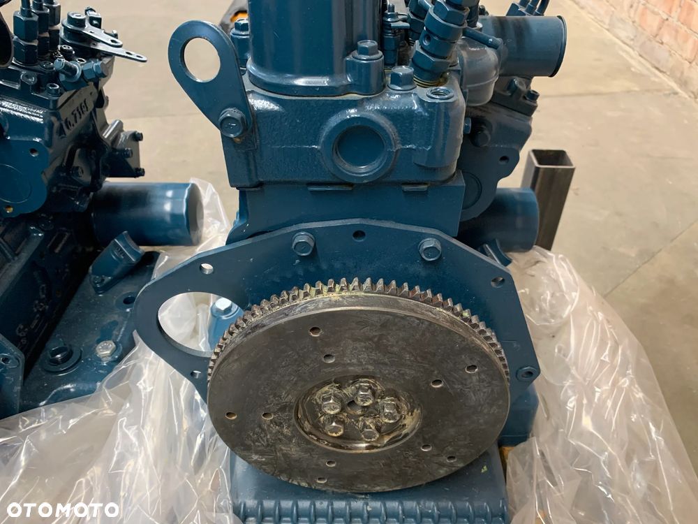 FV23% Silnik Kubota D722 Nowy Kompletny - 8