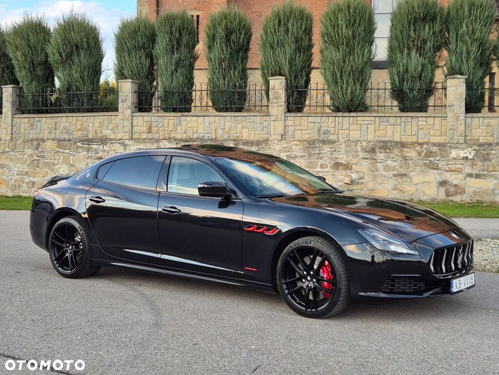 Maserati Quattroporte - 6