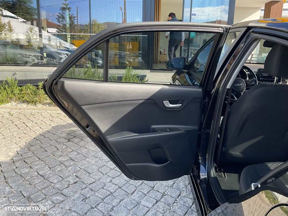 Kia Rio 1.2 CVVT Urban - 39
