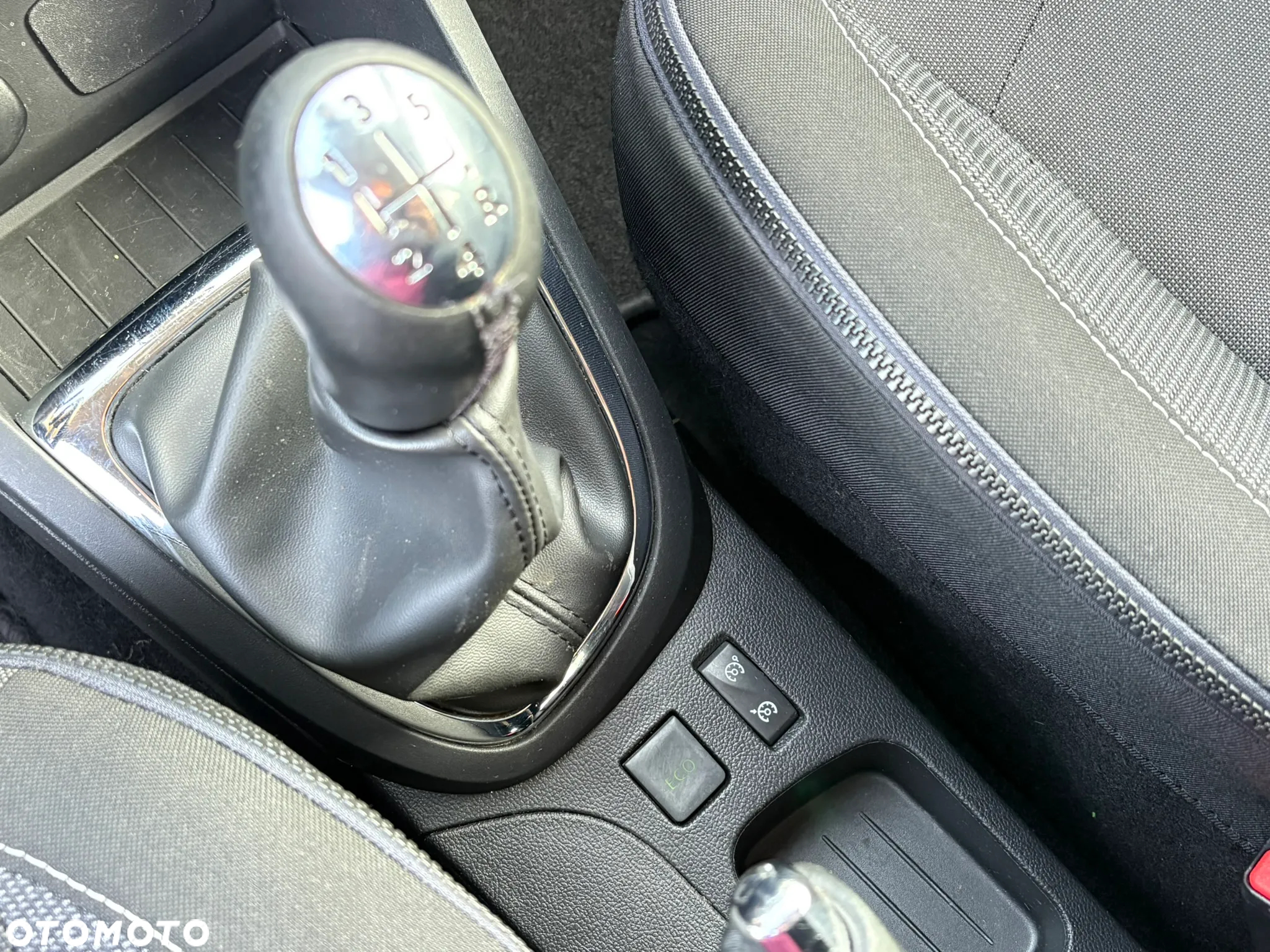 Renault Captur (ENERGY) TCe 90 INTENS - 23