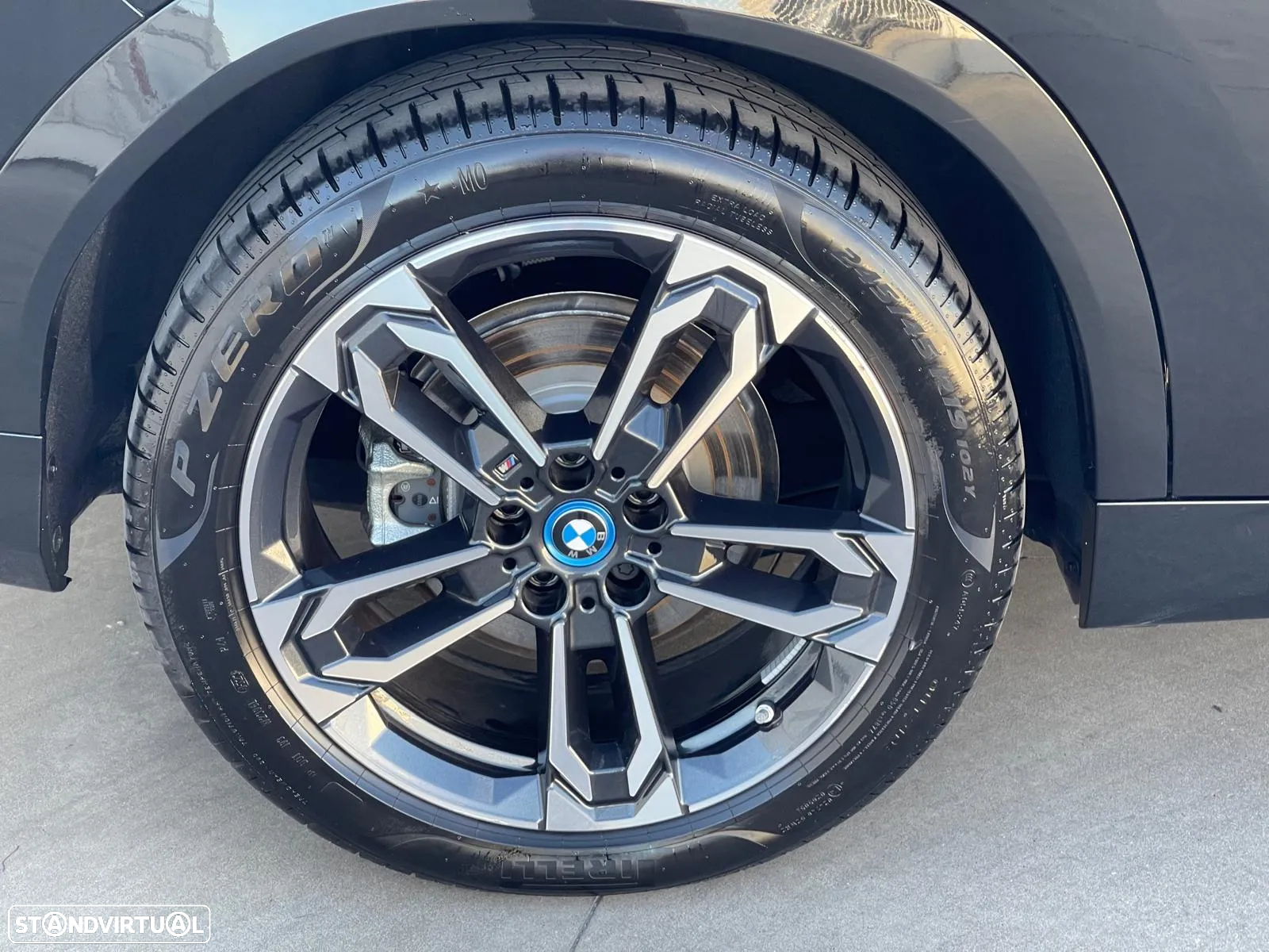 BMW iX2 xDrive30 - 7