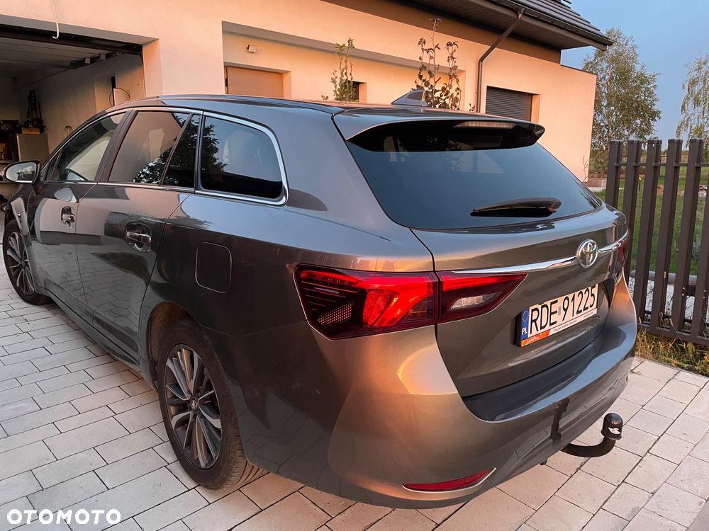 Toyota Avensis - 3
