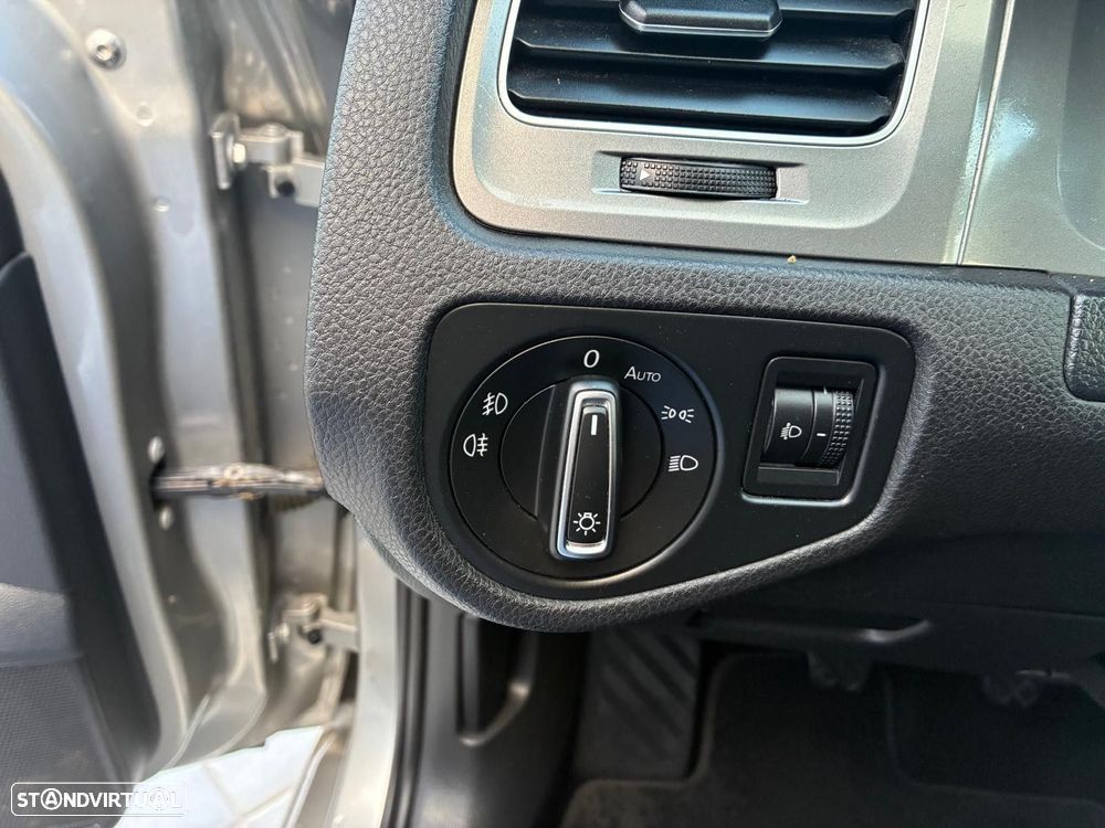 VW Golf 1.6 TDi BlueMotion Trendline - 9