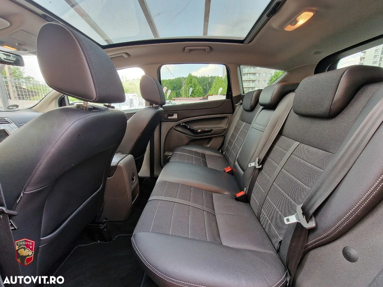 Ford Kuga 2.0 TDCi 4x4 Aut. Trend - 7