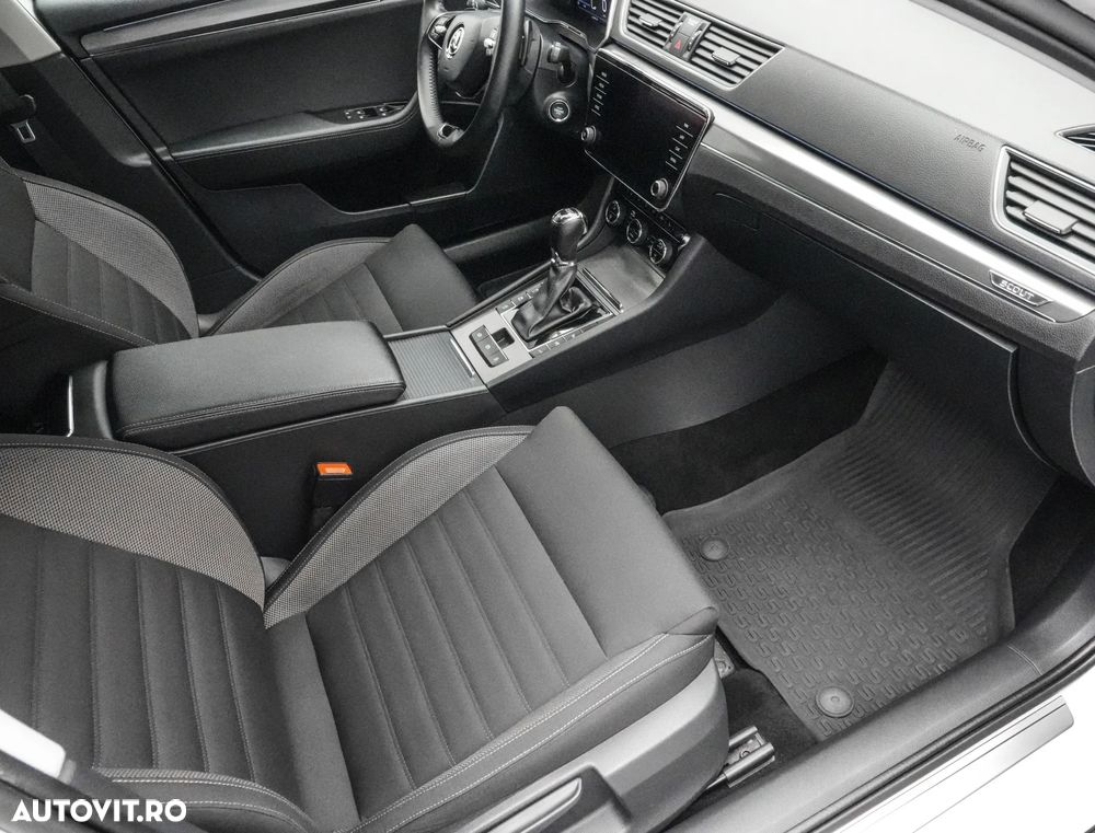 Skoda Superb 2.0 TSI 4X4 DSG Scout - 12