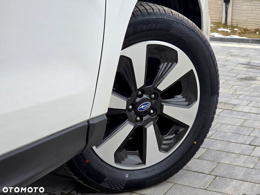 Subaru Forester 2.0i Exclusive Lineartronic EU6 - 33