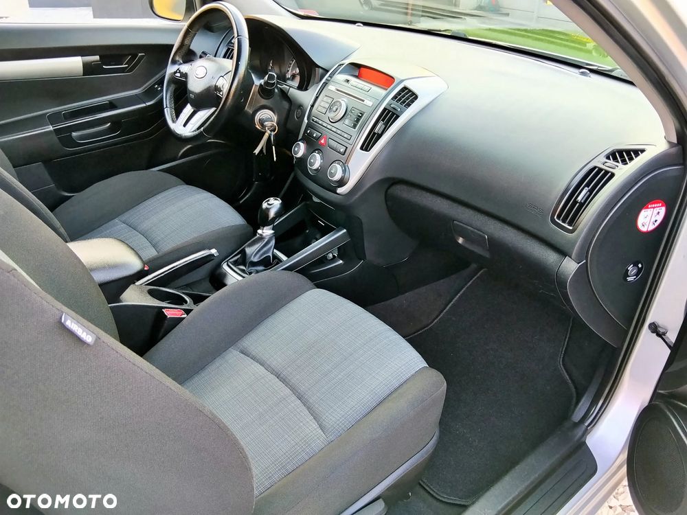 Kia ProCeed 1.6 CVVT Vision - 21