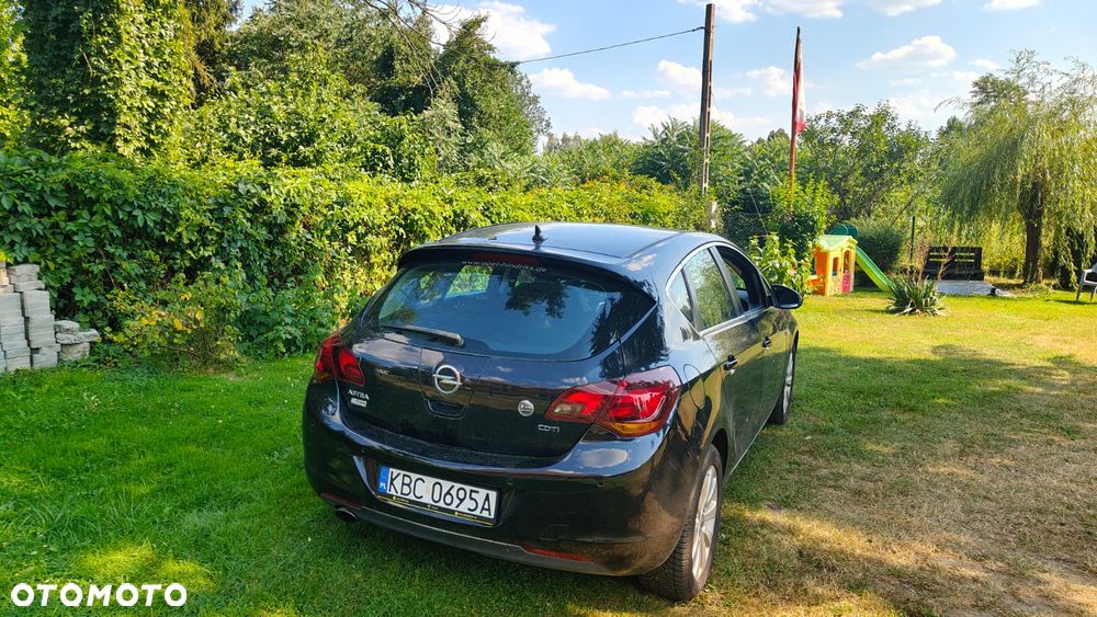 Opel Astra 2.0 CDTI Cosmo - 4