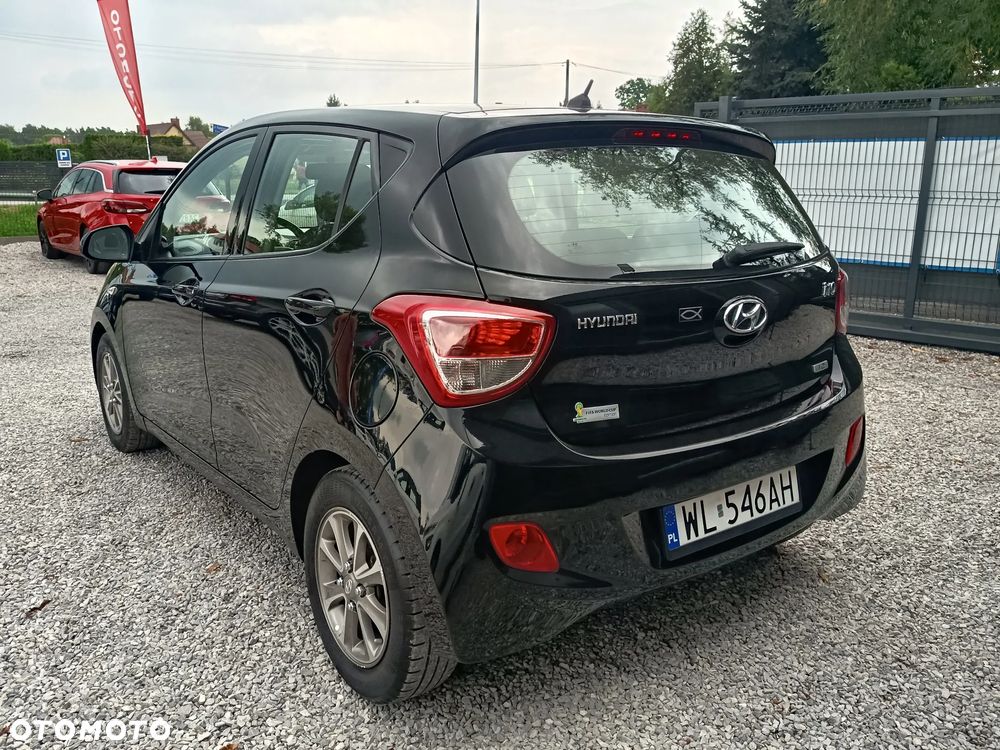 Hyundai i10 1.2 Fifa World Cup Edition - 6