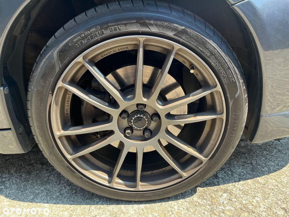 Subaru Legacy 3.0 H6 Spec B - 14