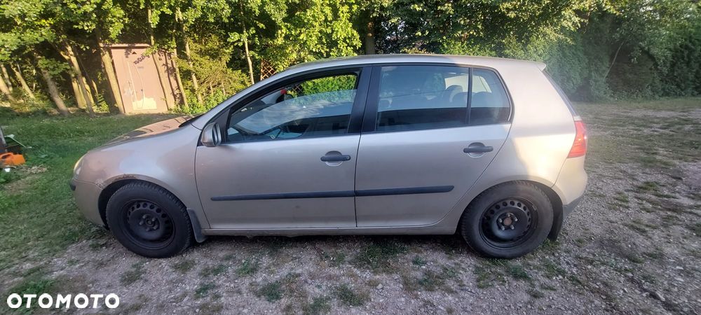 Volkswagen Golf - 1