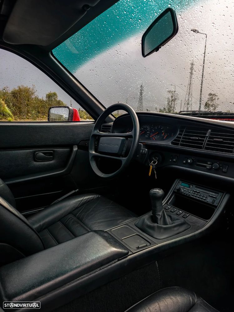 Porsche 944 Turbo - 12