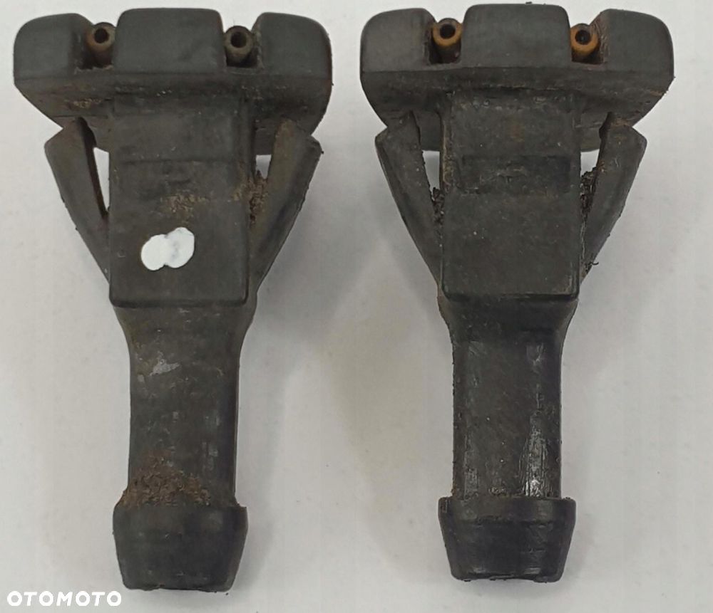 DYSZA SPRYSKIWACZA SZYBY CZOŁOWEJ VOLVO V70 S70 - 5