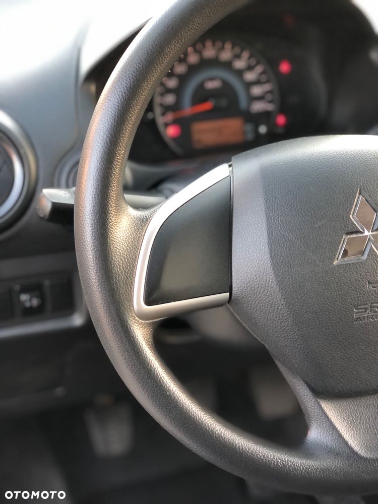 Mitsubishi Space Star - 29
