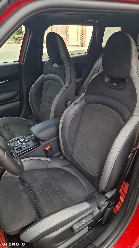 MINI John Cooper Works - 10