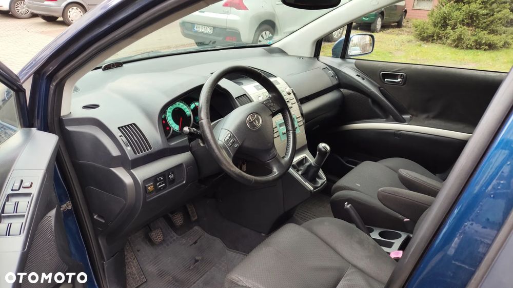 Toyota Corolla Verso 1.8 Sol 7os - 2